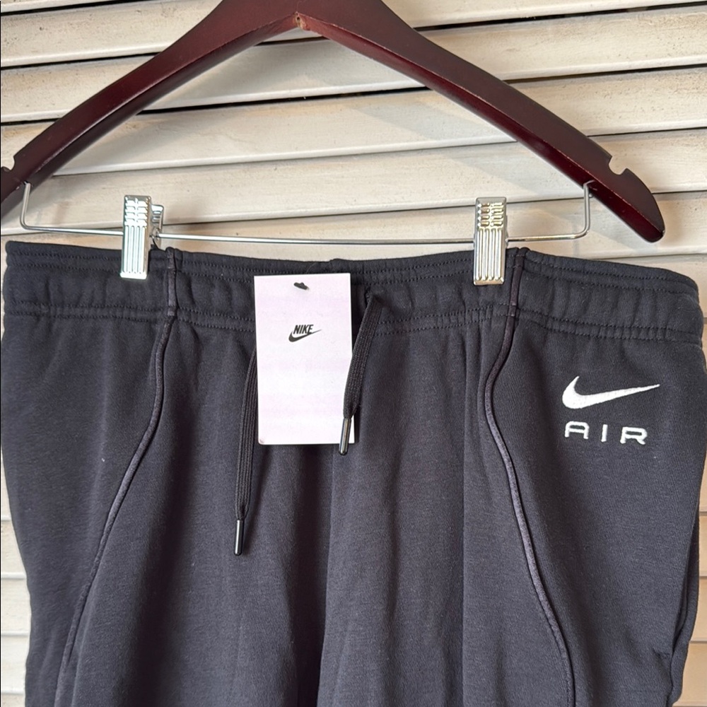 Nike Air Women’s Standard Fit Mid Rise Fleece Sweatpants